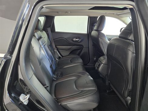 Used 2016 Jeep Cherokee Limited image 15