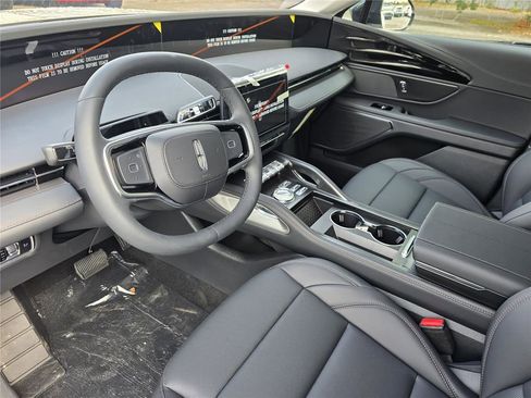 New 2026 Lincoln Nautilus Premier image 16