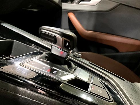 Used 2021 Audi A4 2.0T Premium w/ Convenience Package image 15