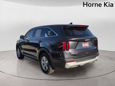New 2026 Kia Sorento LX FWD image 5