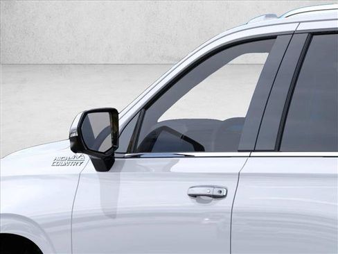 New 2026 Chevrolet Tahoe High Country AWD/4WD image 12