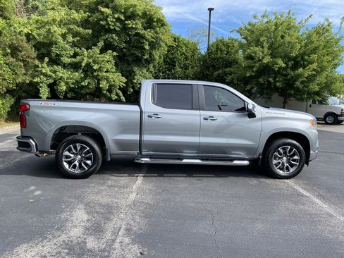 Used 2025 Chevrolet Silverado 1500 LT AWD/4WD image 10