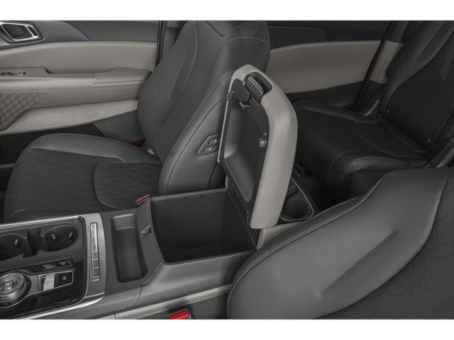 New 2027 Kia Carnival EX FWD image 11