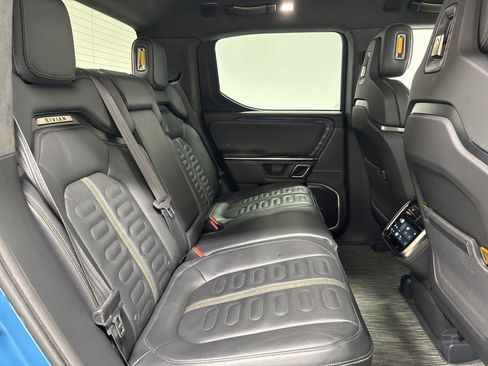 Used 2022 Rivian R1T Launch Edition image 22