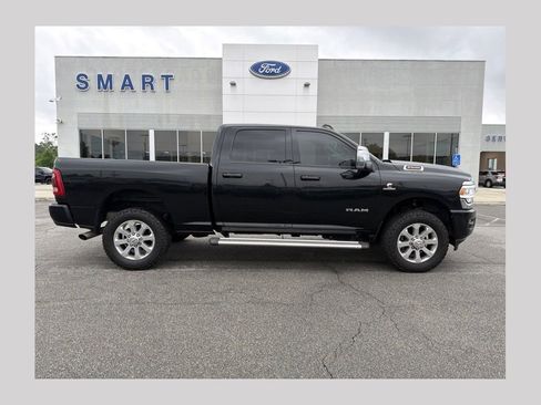 Used 2023 RAM 2500 Laramie AWD/4WD image 1