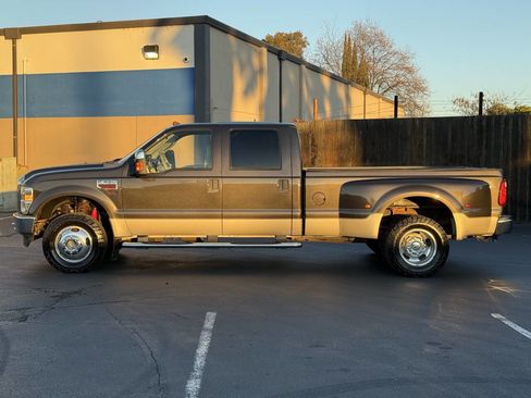 Used 2008 Ford F350 Lariat image 4
