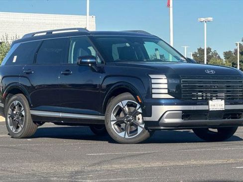 New 2026 Hyundai Palisade Limited image 2