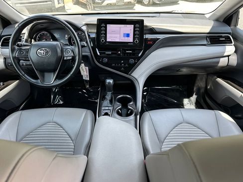 Used 2023 Toyota Camry SE image 13