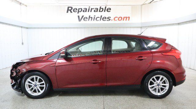 Used 2015 Ford Focus SE FWD image 1