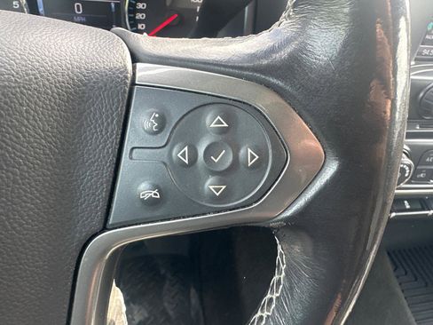 Used 2018 Chevrolet Silverado 1500 LT AWD/4WD image 17