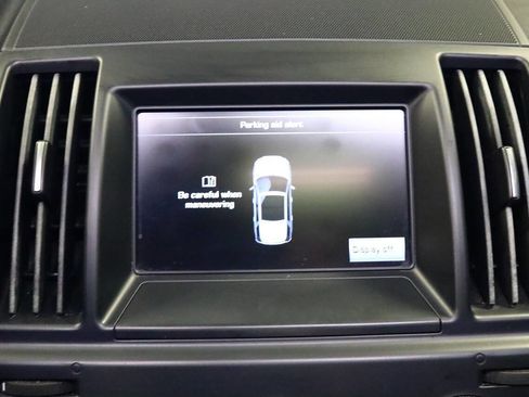Used 2013 Land Rover LR2 HSE AWD/4WD image 17
