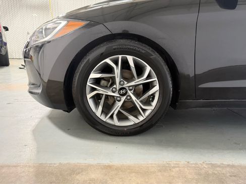 Used 2018 Hyundai Elantra SEL FWD image 11