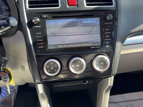 Used 2016 Subaru Forester 2.5i Premium image 14