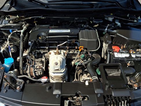 Used 2015 Honda Accord Sport image 26