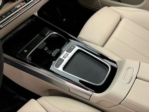 Certified 2026 Mercedes-Benz GLB 250 4MATIC image 18