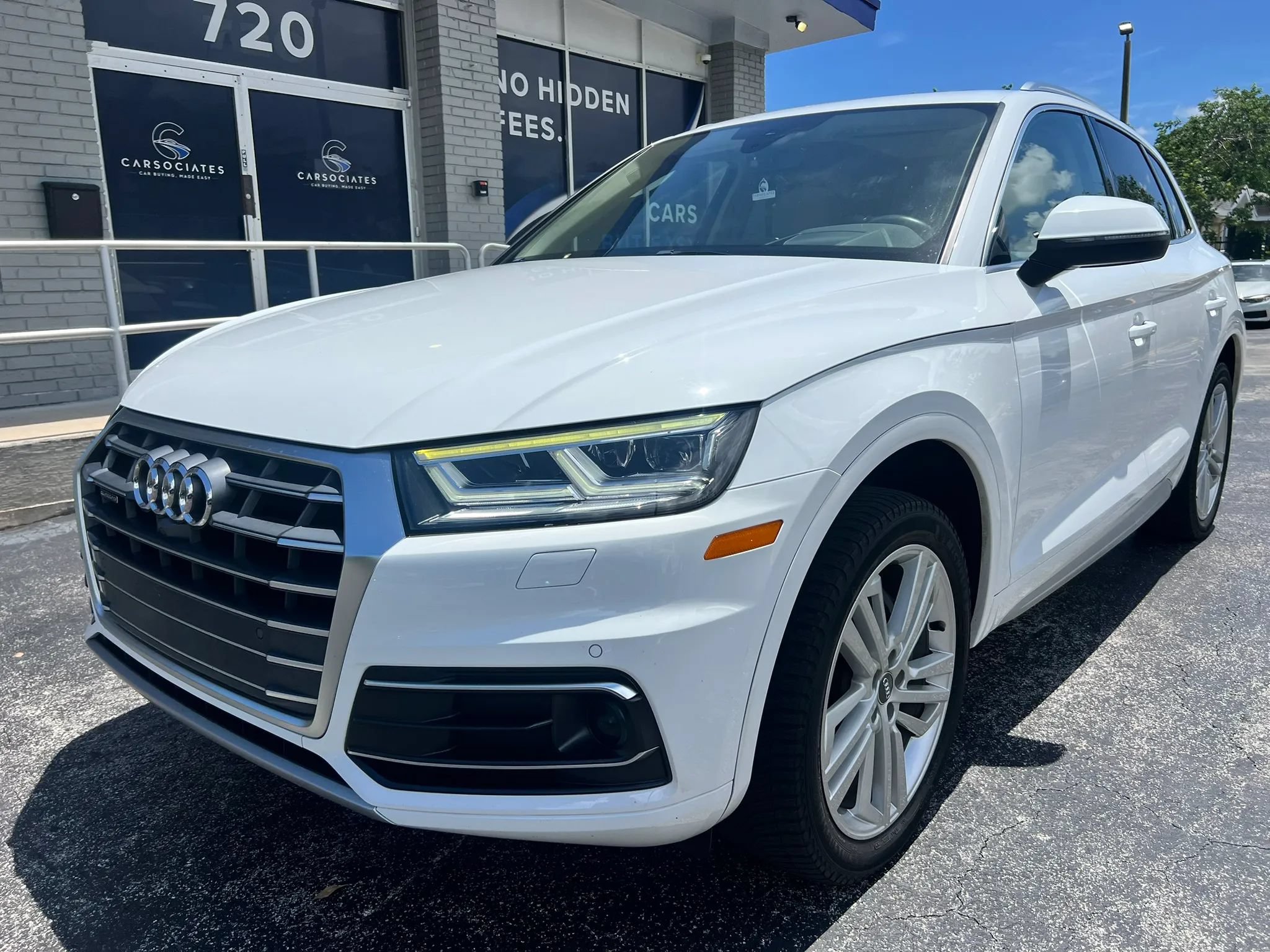 Used 2018 Audi Q5 Prestige w/ Prestige Package AWD/4WD image 1