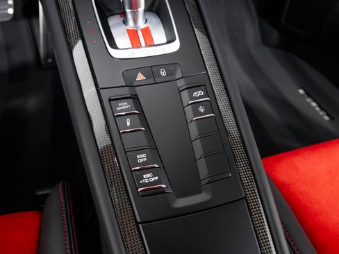 Used 2018 Porsche 911 GT2 RS image 23