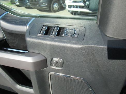 Used 2020 Ford F150 Platinum AWD/4WD image 23