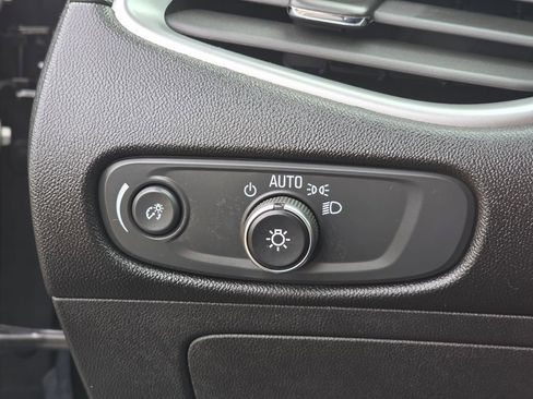 Used 2025 Chevrolet Malibu LT image 14