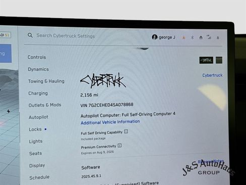 Used 2025 Tesla Cybertruck AWD Crew Cab image 15