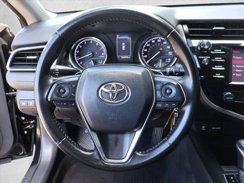 Used 2019 Toyota Camry SE FWD image 13