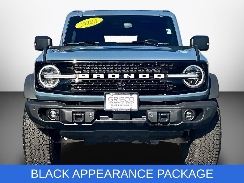 Used 2025 Ford Bronco Badlands AWD/4WD image 2
