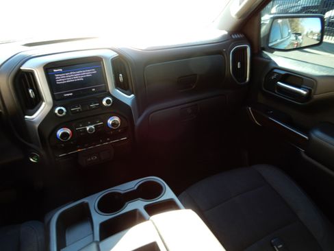 Used 2019 GMC Sierra 1500 SLE w/ SLE Value Package image 20