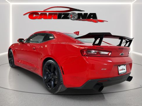 Used 2016 Chevrolet Camaro SS RWD image 10