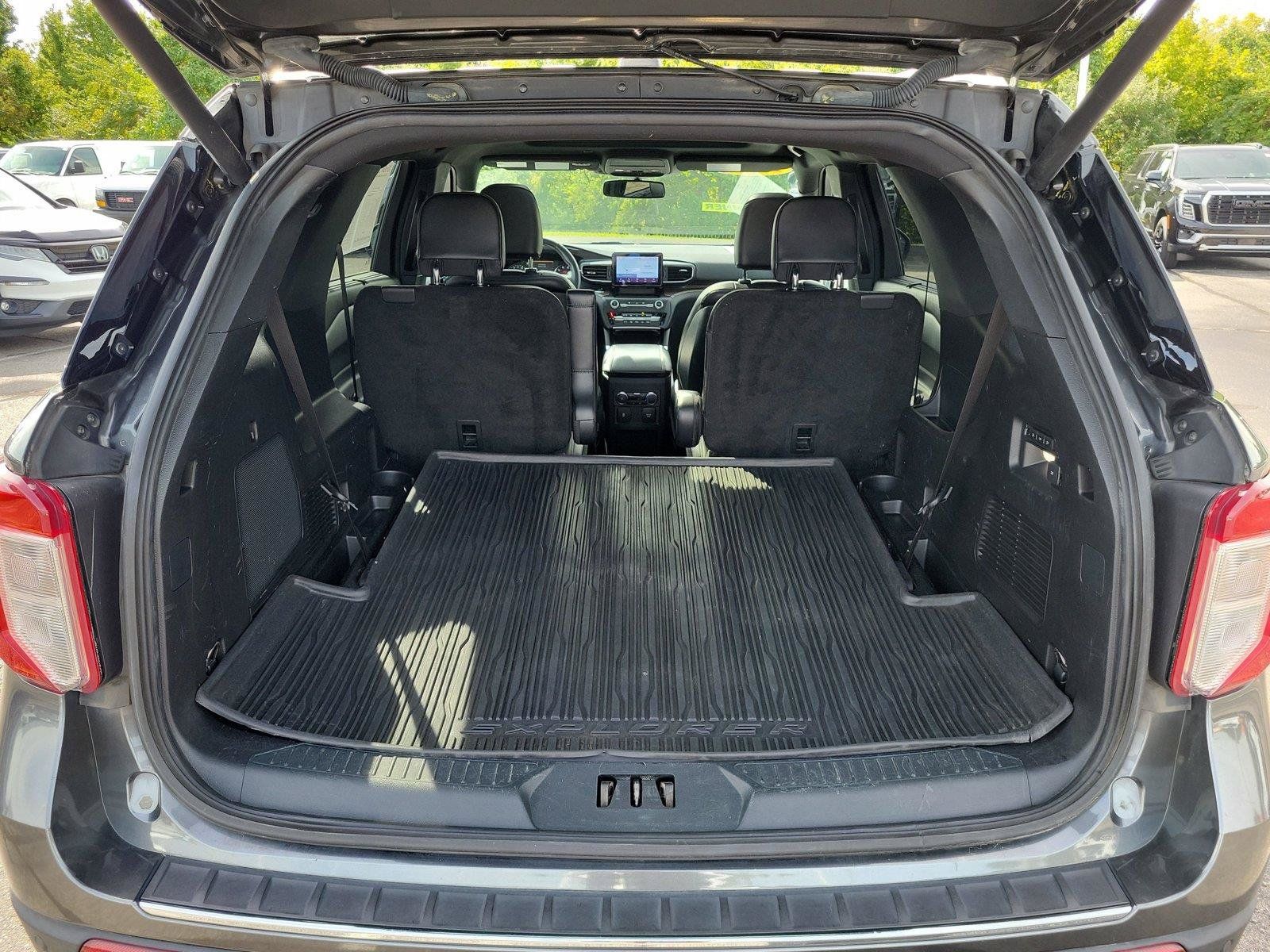 Used 2020 Ford Explorer Limited AWD/4WD image 7