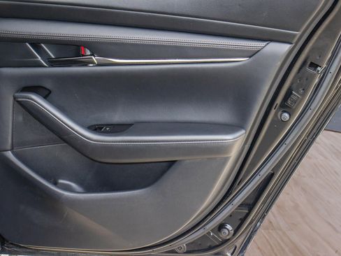 Used 2023 MAZDA MAZDA3 Hatchback w/ Appearance Package image 26