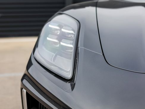 New 2026 Porsche Panamera image 13