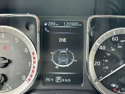 Used 2017 Nissan Titan SL RWD image 15