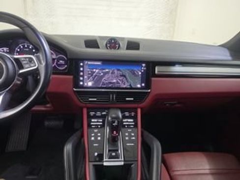 Used 2023 Porsche Cayenne Platinum Edition AWD/4WD image 5