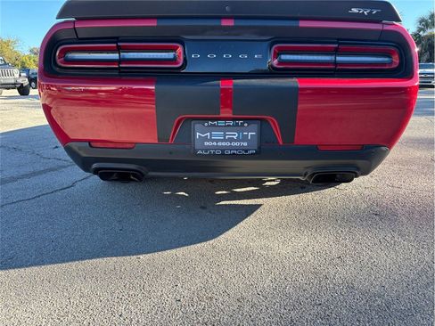 Used 2016 Dodge Challenger SRT Hellcat image 14
