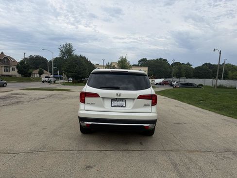 Used 2017 Honda Pilot Elite image 6