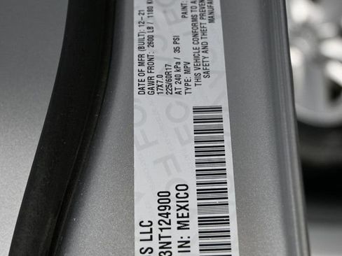 Used 2022 Jeep Compass Latitude image 40