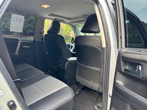 Used 2019 Toyota 4Runner SR5 Premium AWD/4WD image 49