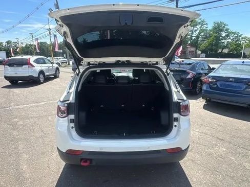 Used 2021 Jeep Compass Trailhawk AWD/4WD image 12