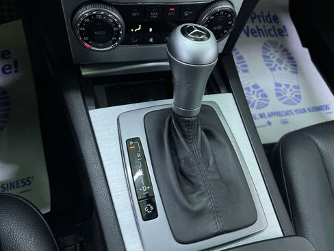 Used 2009 Mercedes-Benz C 300 Sport image 23