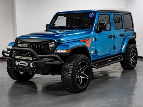 Used 2020 Jeep Wrangler Unlimited Sahara AWD/4WD image 8