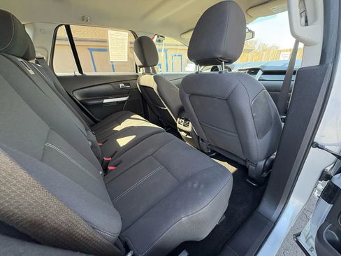 Used 2013 Ford Edge SE image 12