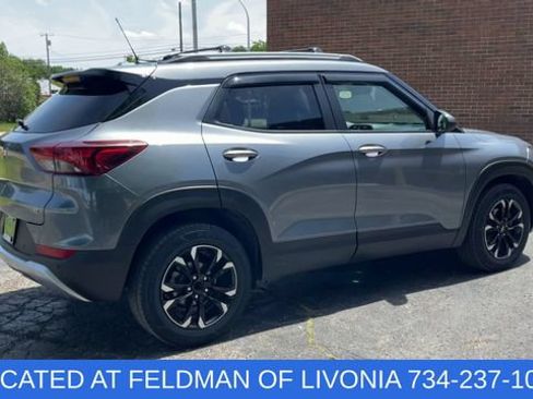 Used 2022 Chevrolet TrailBlazer LT w/ Convenience Package FWD image 8