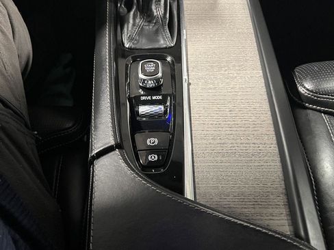 Used 2021 Volvo XC90 T6 Inscription image 25