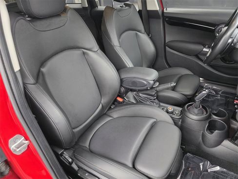 Used 2020 MINI Cooper S w/ Storage Package image 27