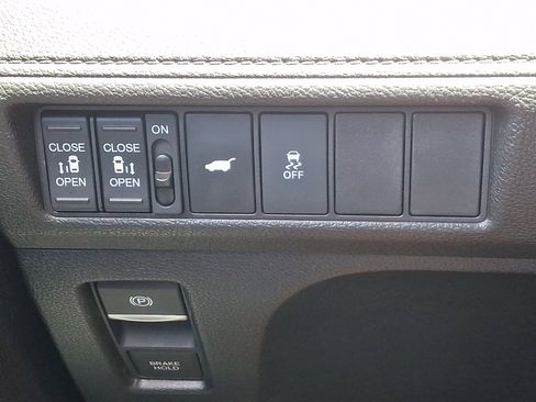 Used 2025 Honda Odyssey Sport-L image 22
