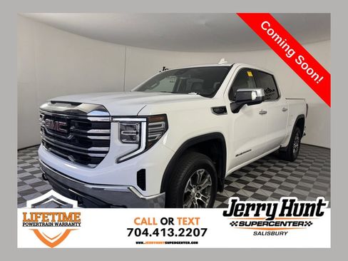Used 2025 GMC Sierra 1500 SLT AWD/4WD image 1