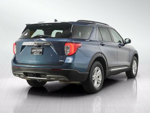 Used 2020 Ford Explorer XLT w/ Equipment Group 202A AWD/4WD image 5