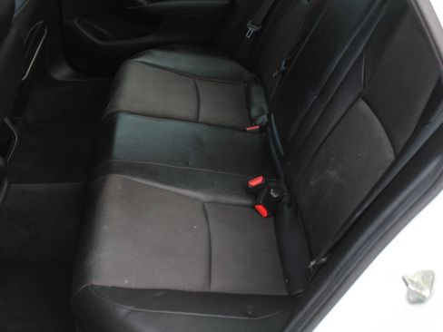 Used 2019 Honda Accord Sport image 18