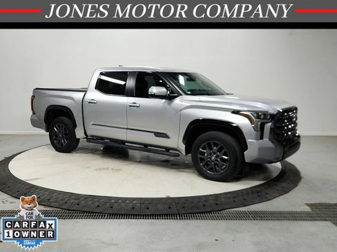 Used 2025 Toyota Tundra Platinum AWD/4WD image 1