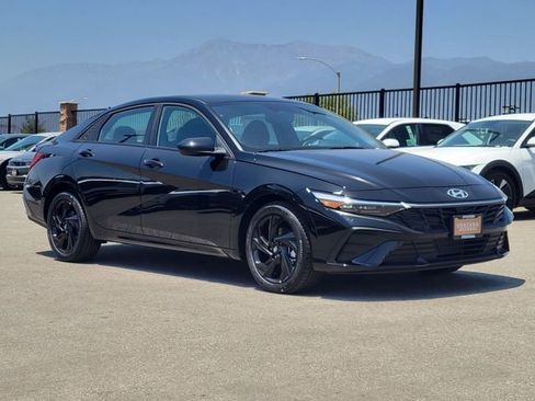 New 2026 Hyundai Elantra Sport FWD image 31